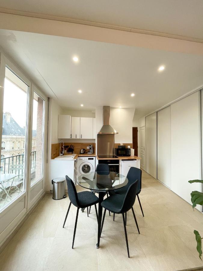 Hyper Centre, Balcon, Emplacement & Vue Incroyable, Spacieux أميا المظهر الخارجي الصورة